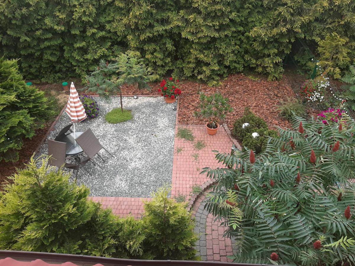 Radzymin Pd Faktura Apartamenty Na Przedmiesciach Z Prywatnym Parkingiem I Ogrodem Экстерьер фото