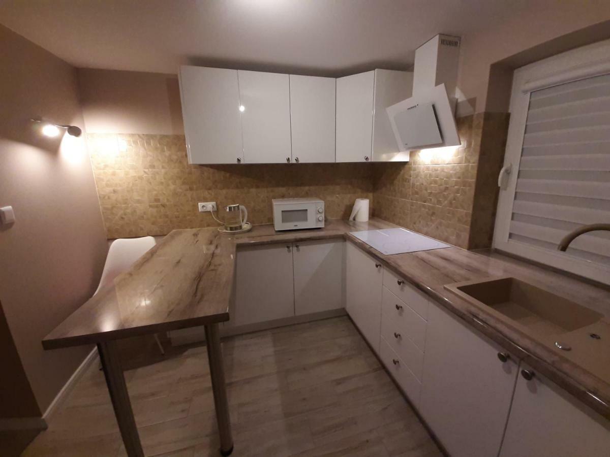 Radzymin Pd Faktura Apartamenty Na Przedmiesciach Z Prywatnym Parkingiem I Ogrodem Экстерьер фото